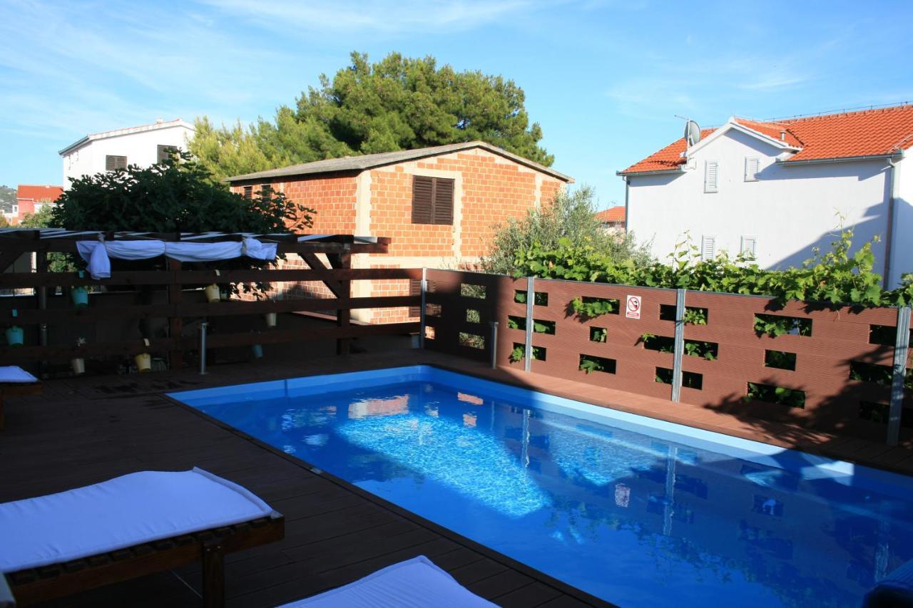 Apartmani Mia Trogir Exterior foto