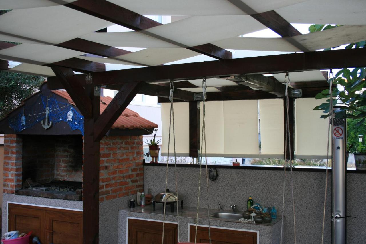 Apartmani Mia Trogir Exterior foto