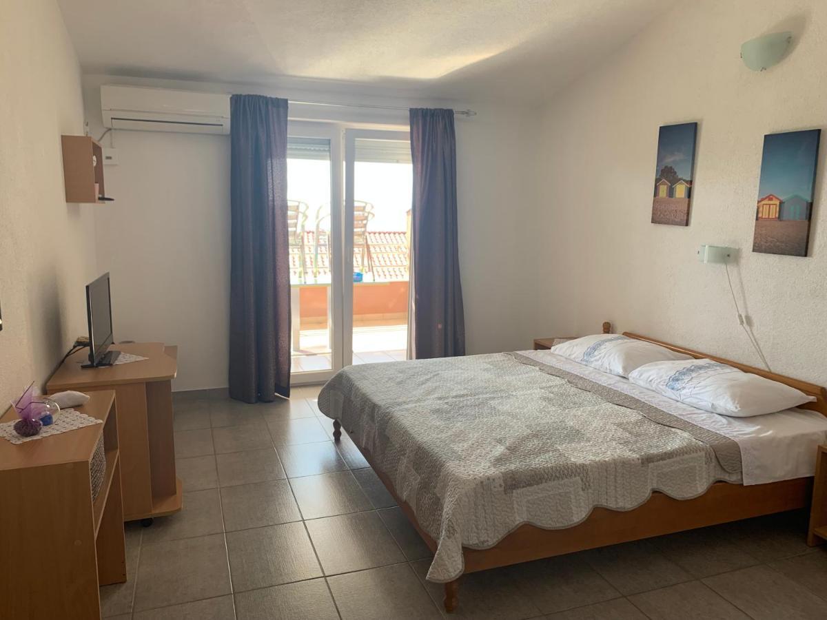 Apartmani Mia Trogir Exterior foto