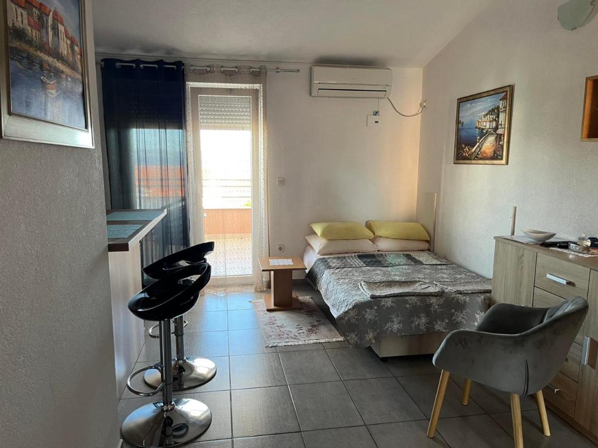 Apartmani Mia Trogir Exterior foto
