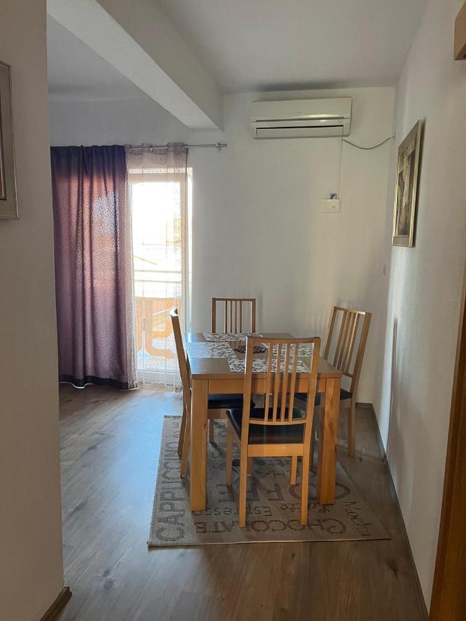 Apartmani Mia Trogir Exterior foto